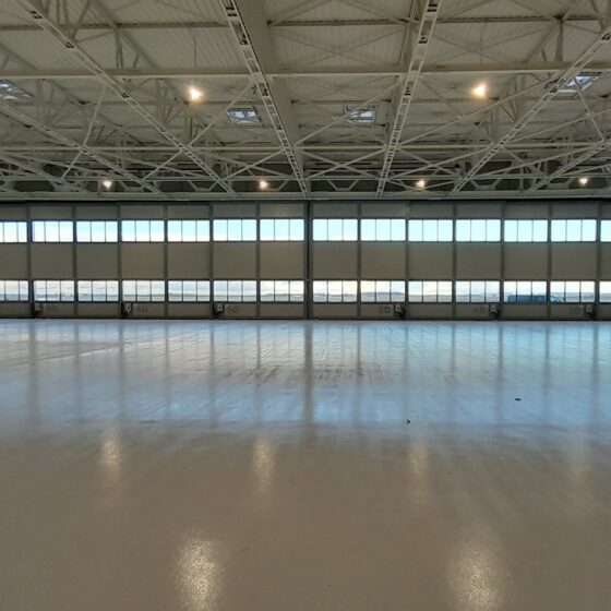 Automatisation des portes d’un hangar de l’aéroport du Bourget l Flipo Richir